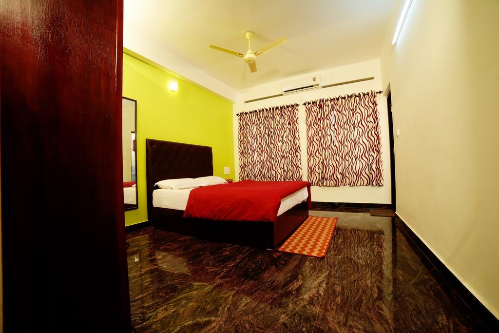 Beersheba Three Bed Room A/C Apartments Thiruvananthapuram ภายนอก รูปภาพ