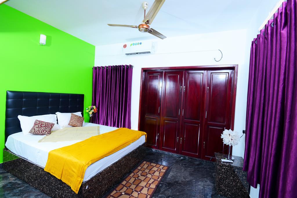 Beersheba Three Bed Room A/C Apartments Thiruvananthapuram ภายนอก รูปภาพ