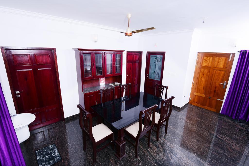 Beersheba Three Bed Room A/C Apartments Thiruvananthapuram ภายนอก รูปภาพ