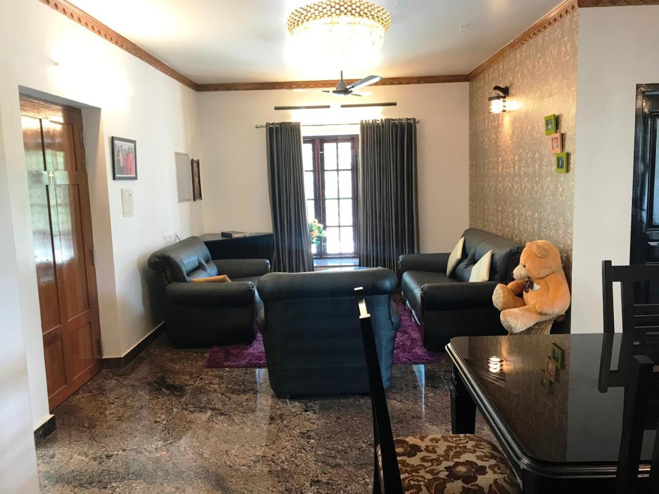 Beersheba Three Bed Room A/C Apartments Thiruvananthapuram ภายนอก รูปภาพ