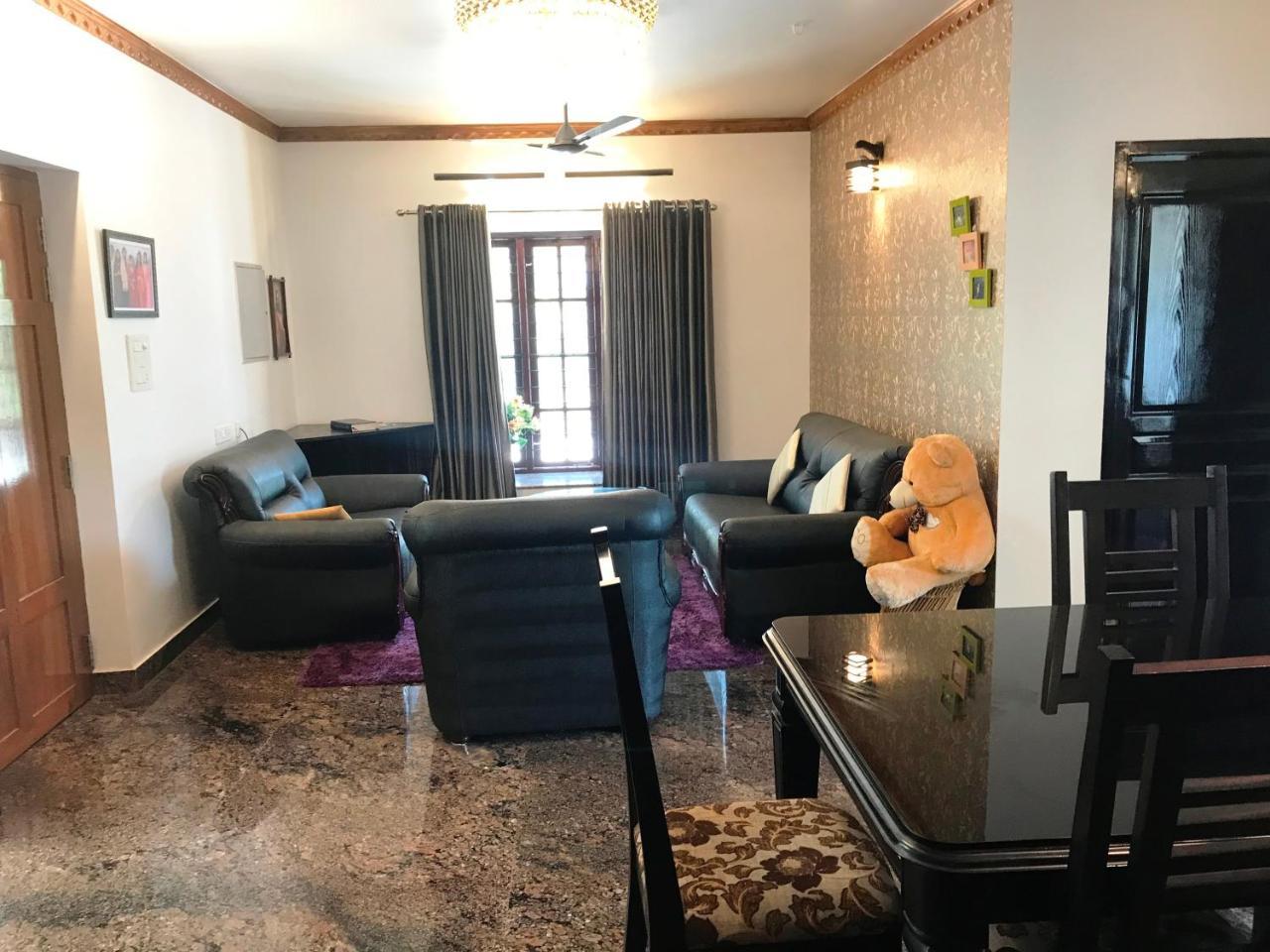 Beersheba Three Bed Room A/C Apartments Thiruvananthapuram ภายนอก รูปภาพ
