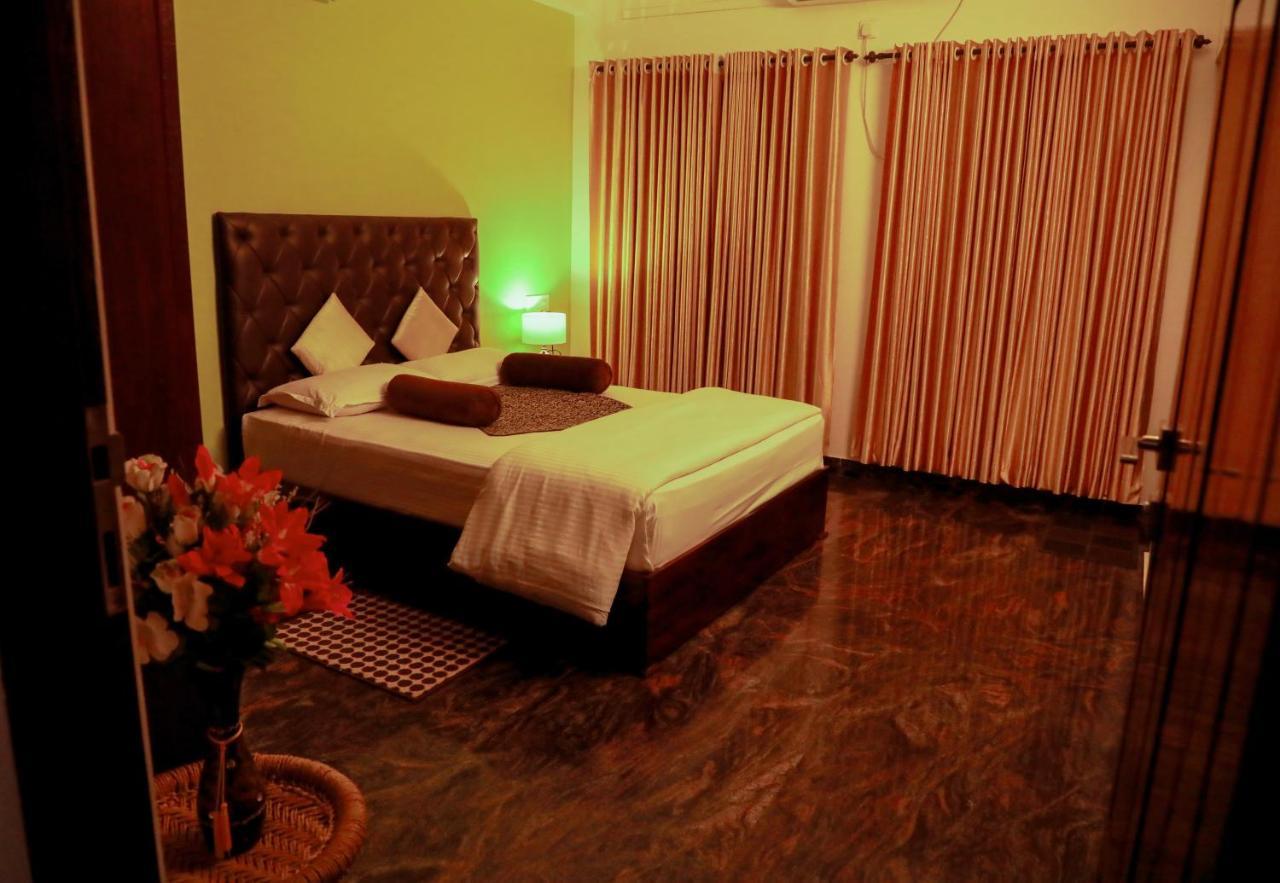 Beersheba Three Bed Room A/C Apartments Thiruvananthapuram ภายนอก รูปภาพ