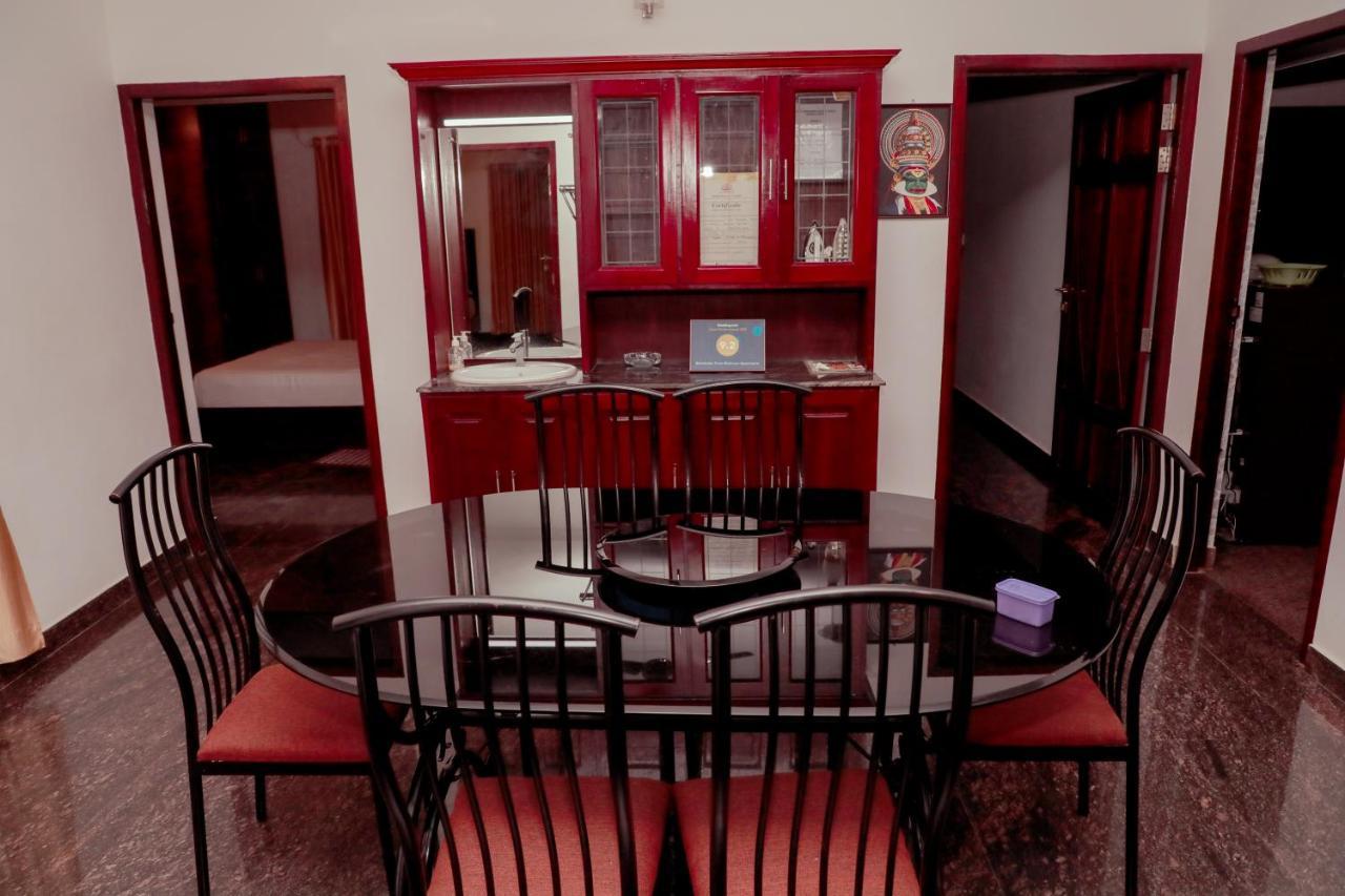 Beersheba Three Bed Room A/C Apartments Thiruvananthapuram ภายนอก รูปภาพ
