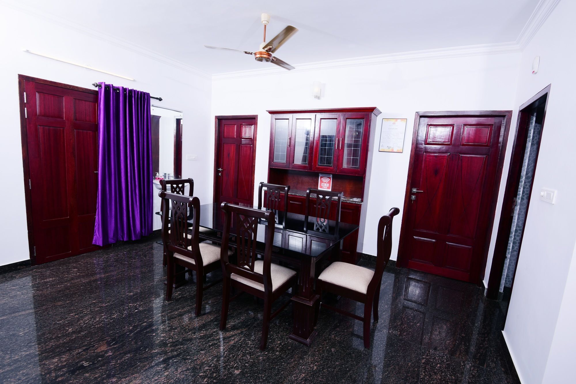 Beersheba Three Bed Room A/C Apartments Thiruvananthapuram ภายนอก รูปภาพ